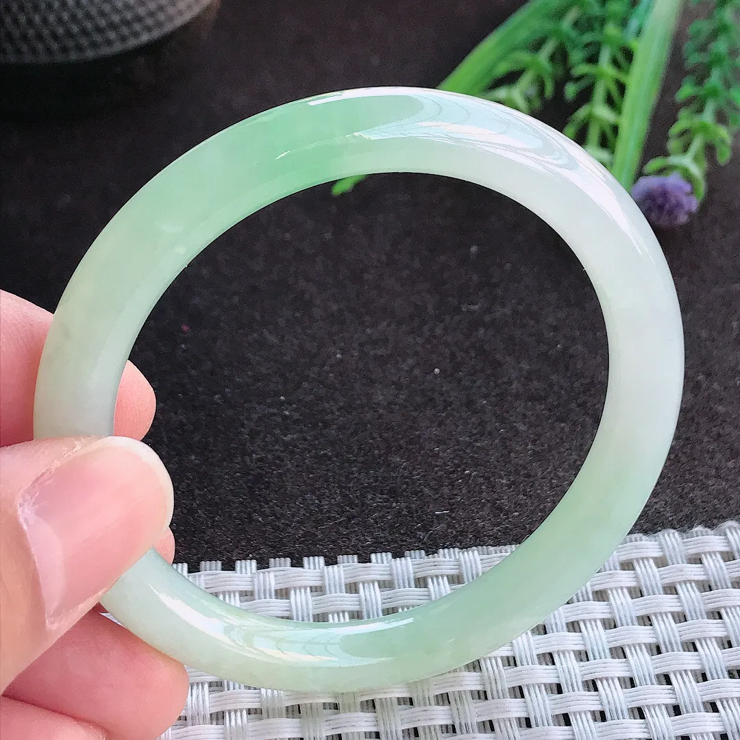 实拍A货翡翠52.5/7.8老坑冰润起胶冰晴圆条手镯翡翠玉镯手环