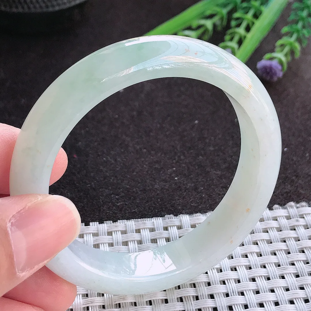 实拍A货翡翠53/12.3/8老坑精美冰润飘花手镯宽边玉镯手环