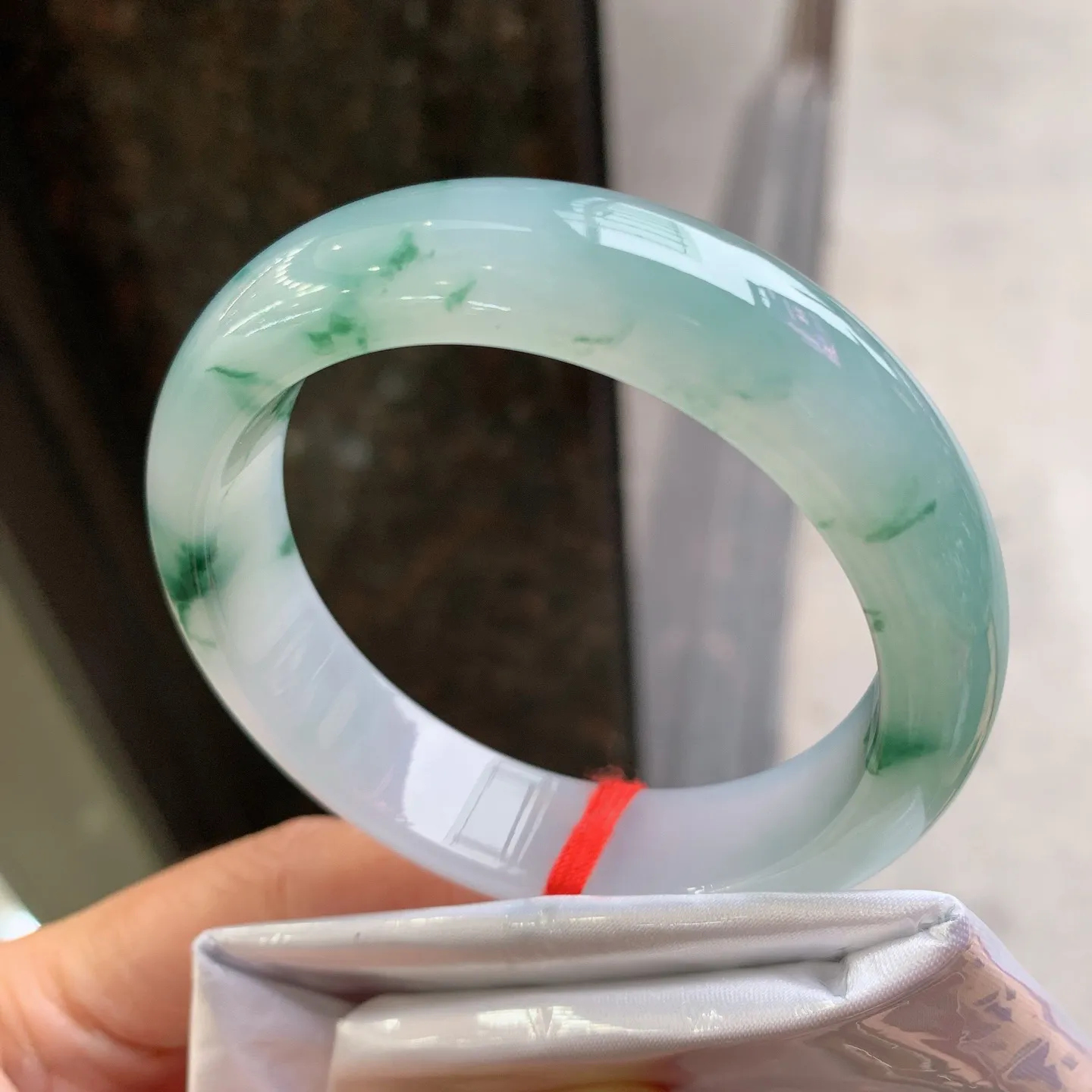 正圈冰飘花 无瑕 尺寸：54.3/14/9 冰润