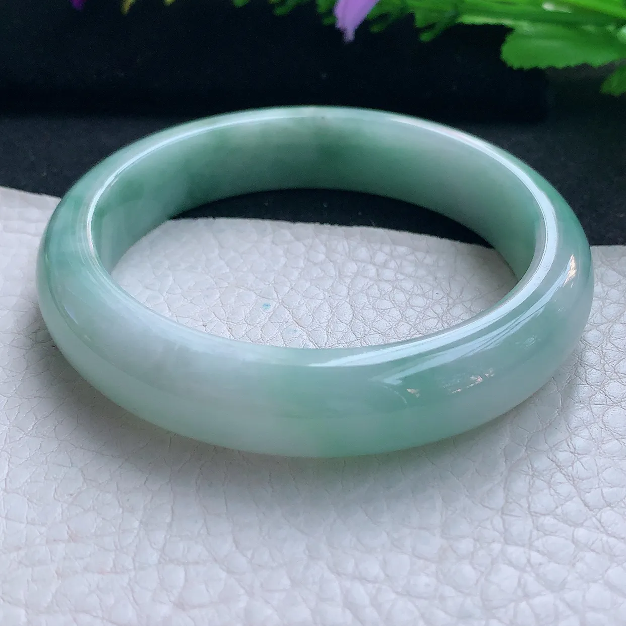 js实拍58.5*13*8.3平安镯 天然缅甸翡翠玉手镯飘花水润宽边玉手环