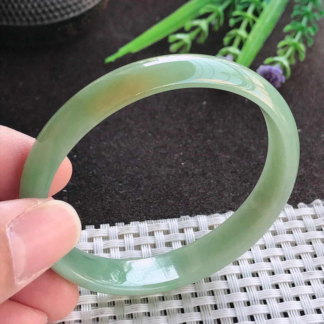 实拍A货翡翠56/49/12.3/5.5老坑精美冰润黄加绿贵妃手镯宽边玉镯手环