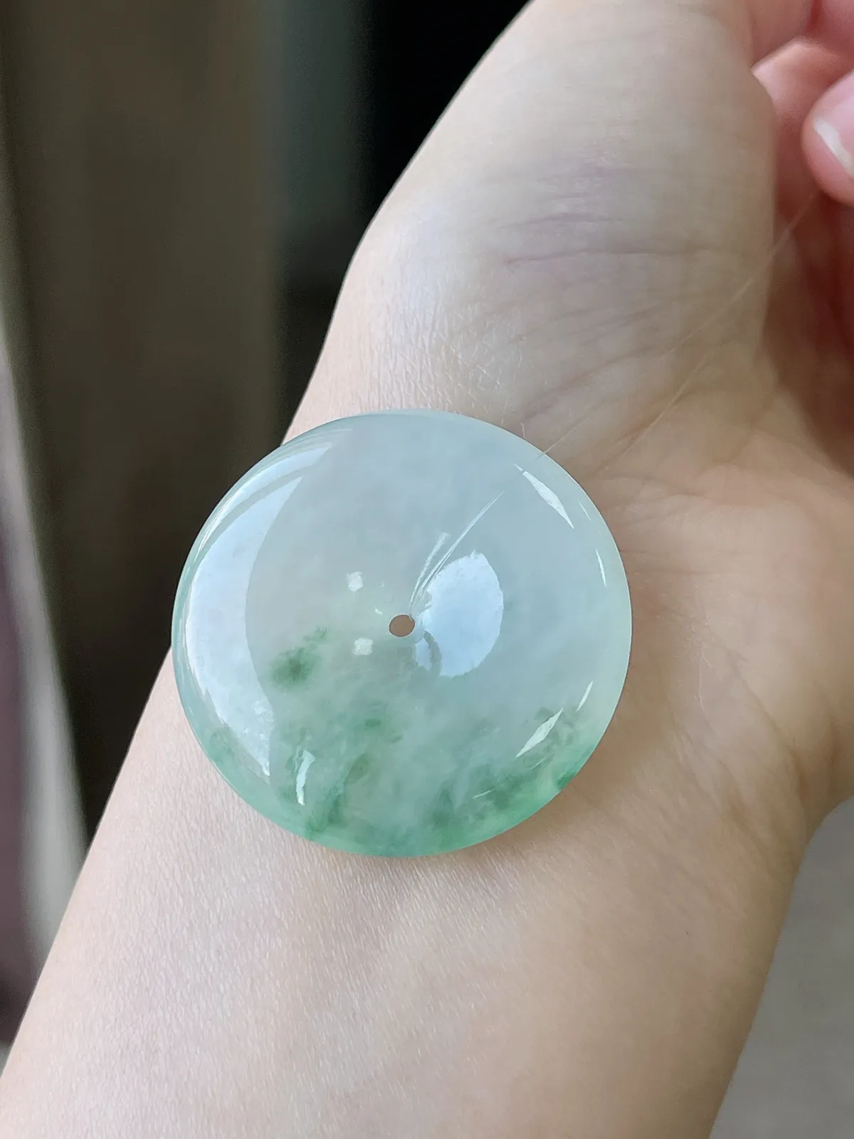 翡翠冰糯种淡绿色平安扣