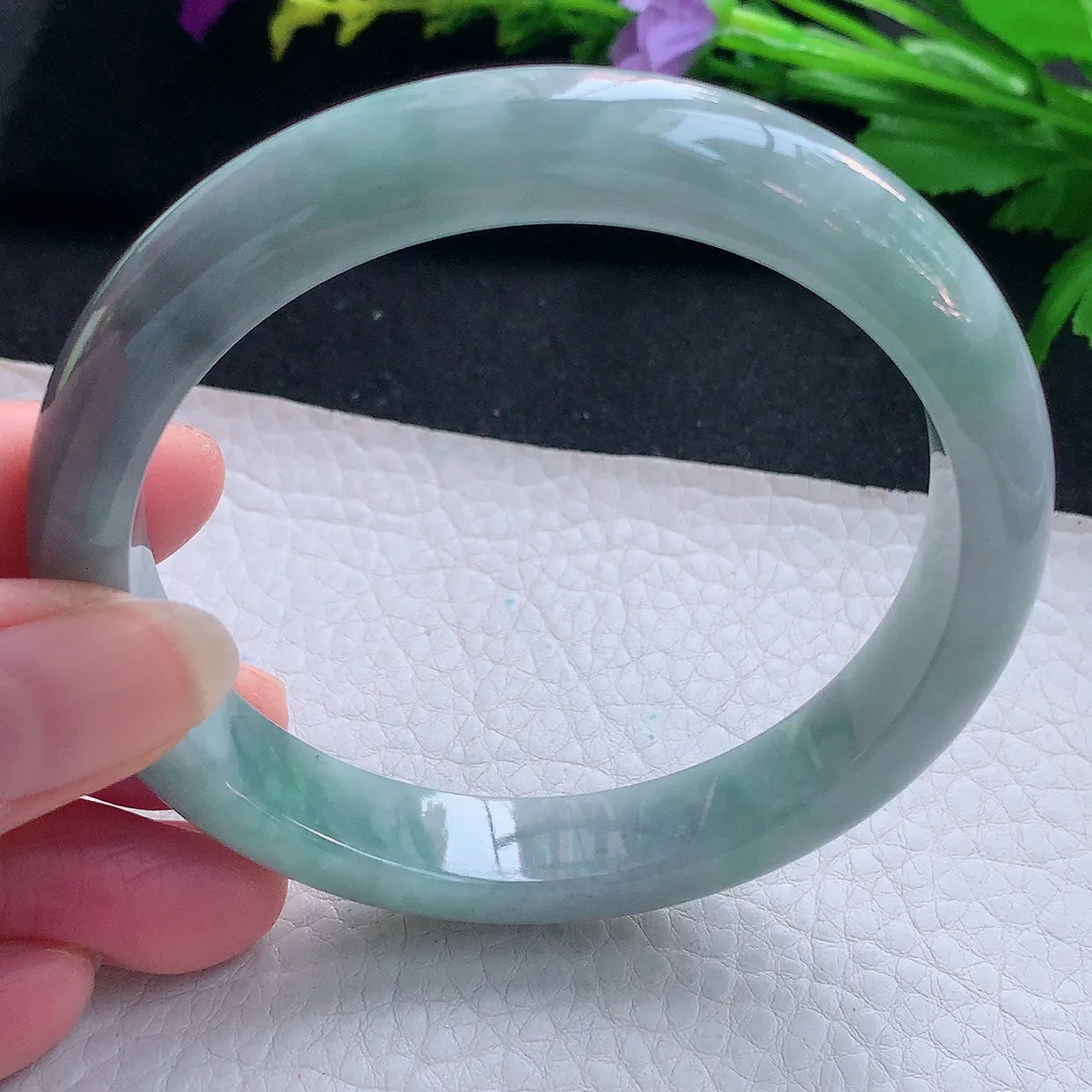 js大圈口61*11.5*8平安镯 天然缅甸翡翠玉手镯飘乌鸡花宽边玉手环