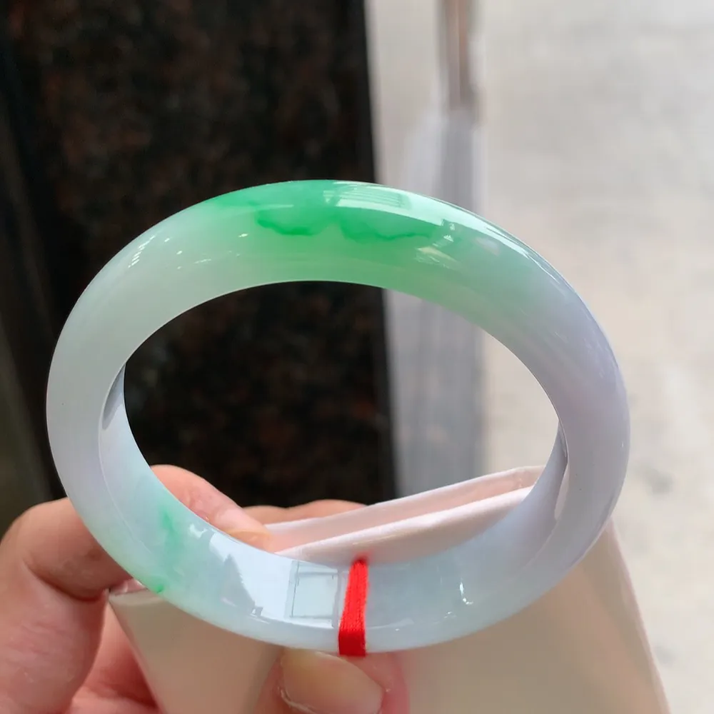 正圈一大圈春彩 无瑕 尺寸:57.1/13.2/8.1 色好