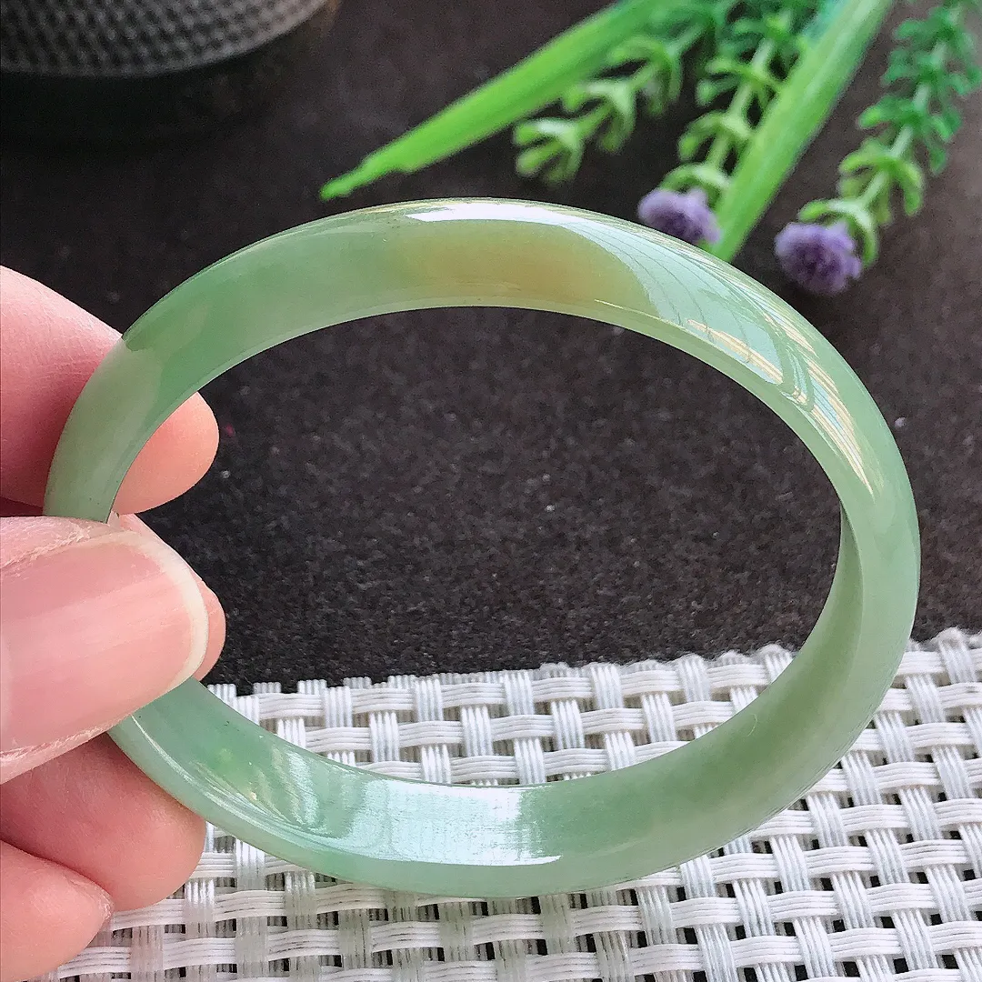 实拍A货翡翠56/49/12.3/5.5老坑精美冰润黄加绿贵妃手镯宽边玉镯手环