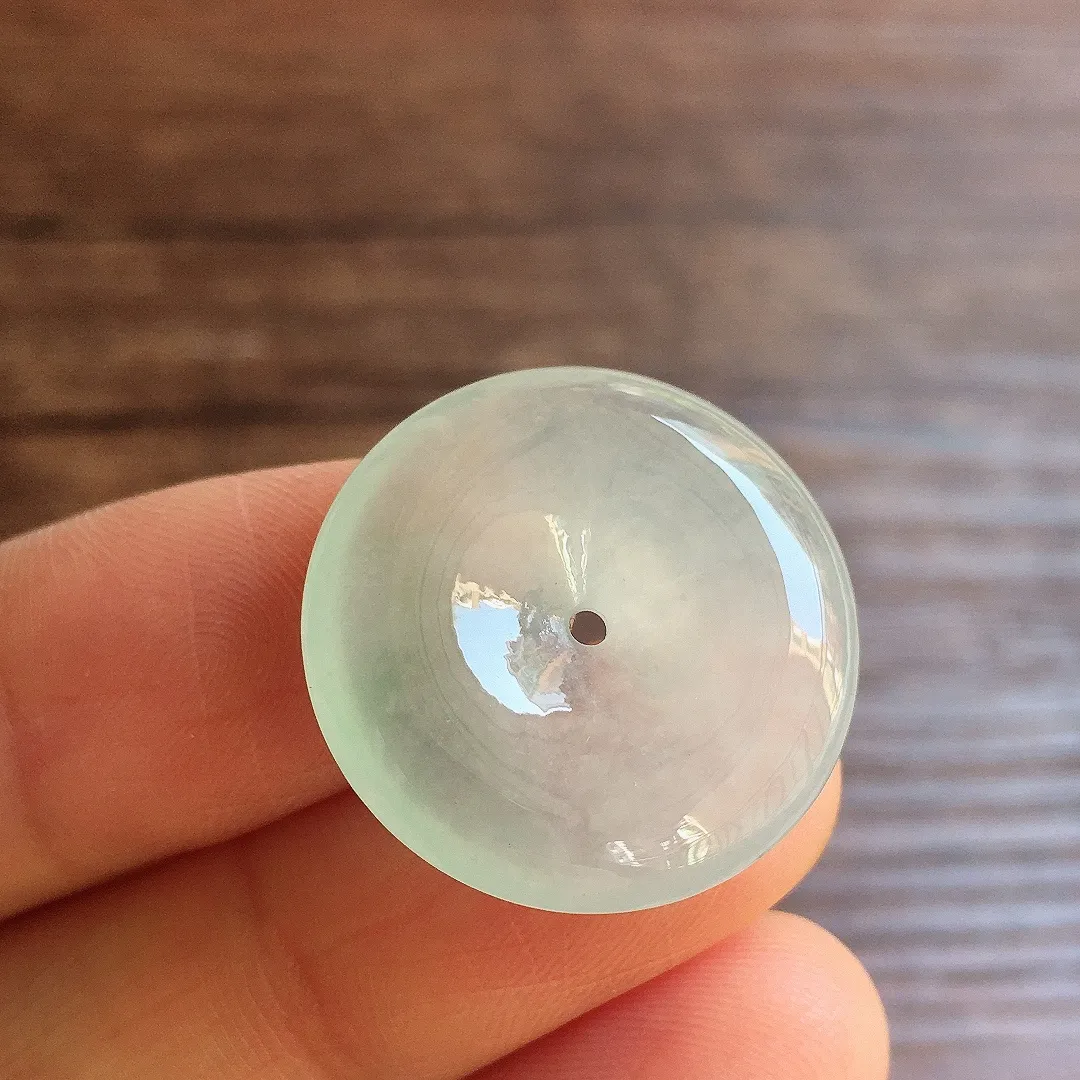 冰种底色平安扣，冰冰润润，玉质细腻，种水足，001 尺寸22.4*5.6