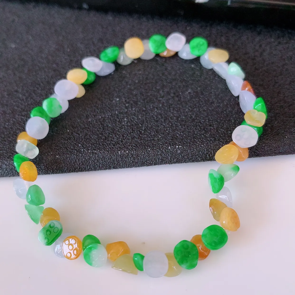 自然光实拍，冰润多宝翡翠手链，多彩莲蓬翡翠手串，颜色丰富，料子细腻，高档大气，自戴送礼佳品！#1.7取一尺寸5*5*2.8