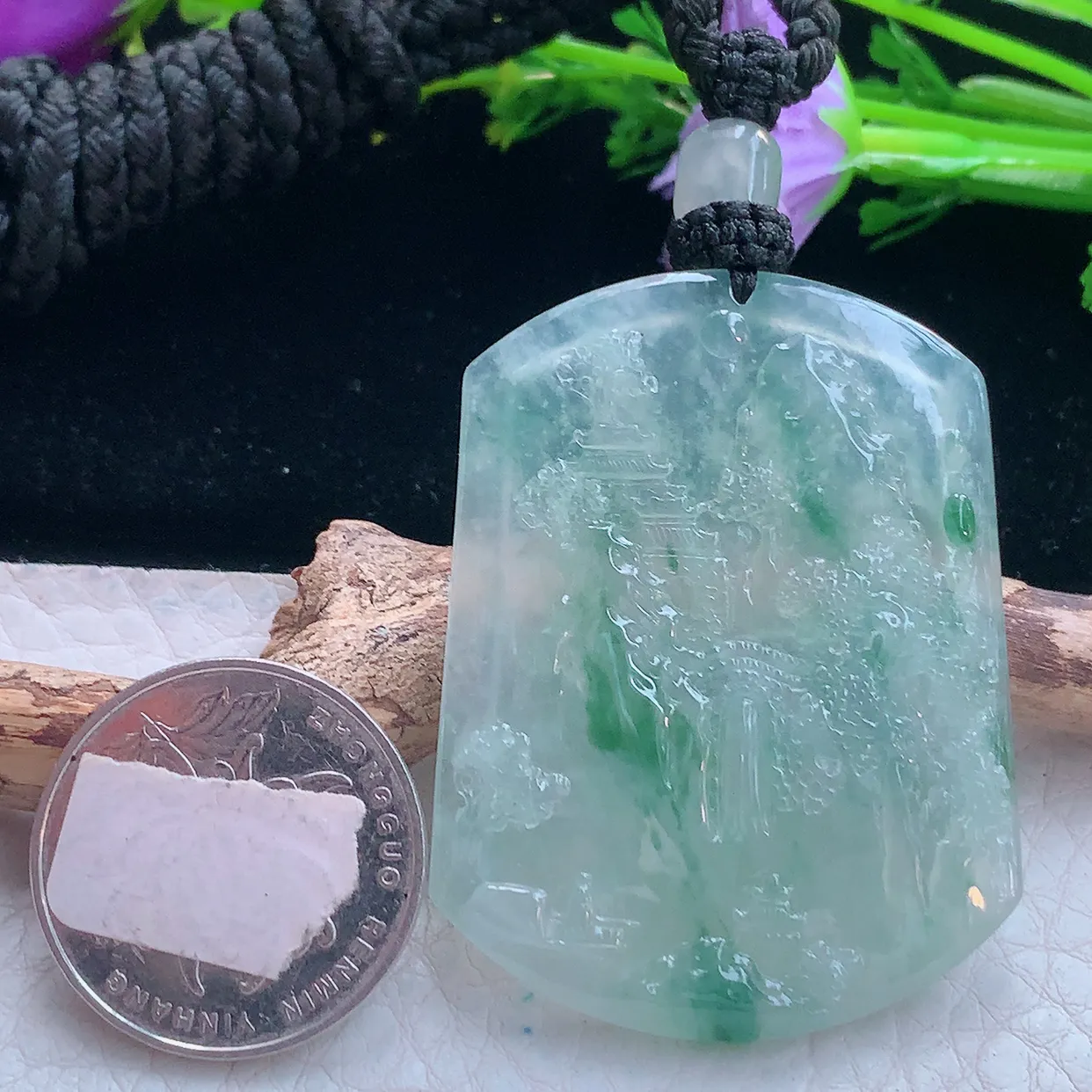 yl实拍48.8*38*4.8缅甸翡翠冰透飘花山水牌吊坠 高山流水悠然自在项坠