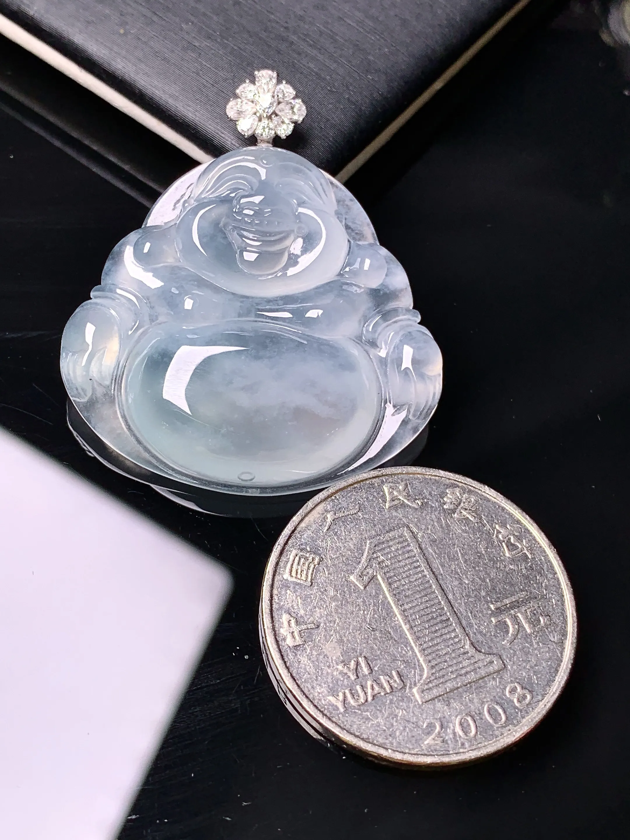 18k金莫桑钻镶嵌冰种佛公吊坠 玉质细腻 色泽艳丽清新 整体尺寸37.2*32*5.6