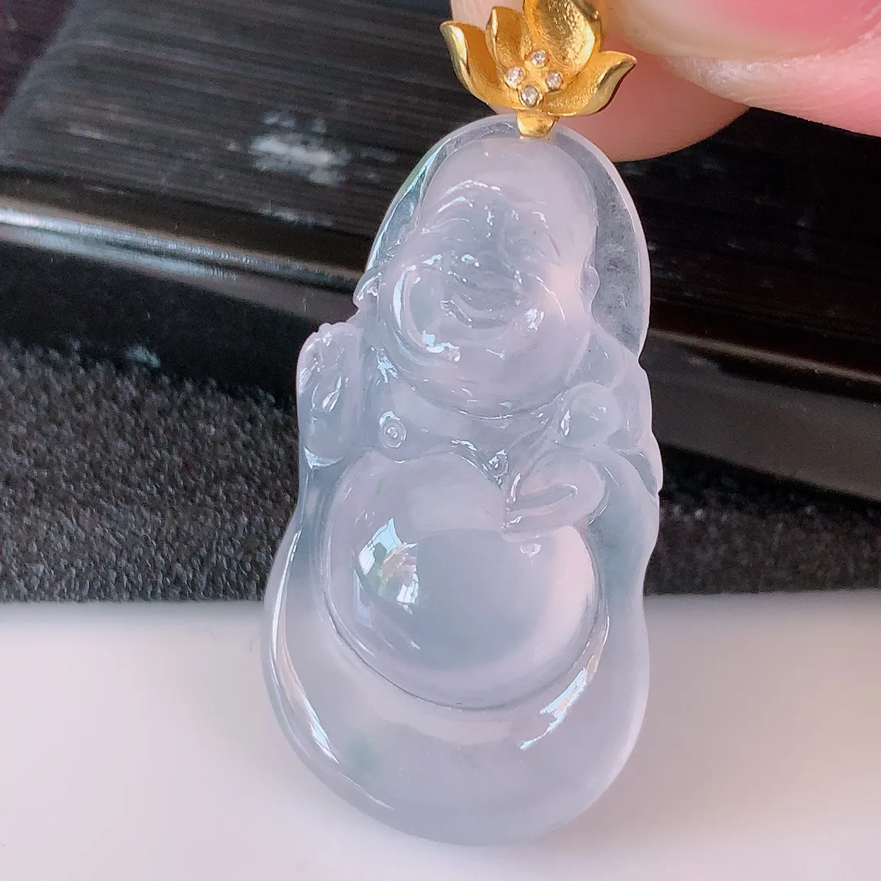 18K金镶嵌冰种翡翠逍遥布袋佛吊坠，代代有钱，水足丰盈，盈满欢喜，配戴送礼佳品！#1.7整体37裸石30*16.5*5.8