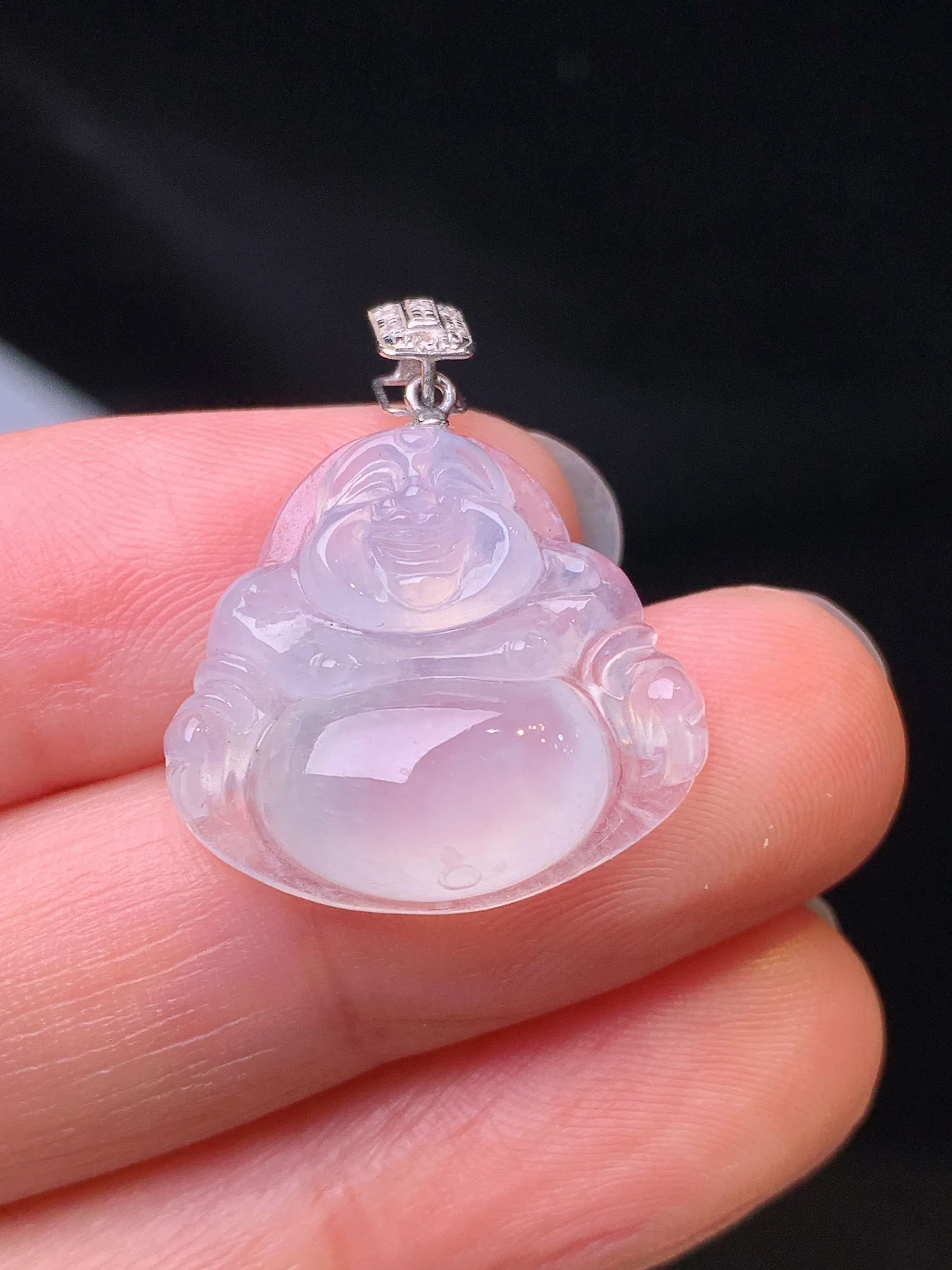 18k金钻镶嵌冰种佛公吊坠 玉质细腻 色泽艳丽清新 整体尺寸25*20*5.8