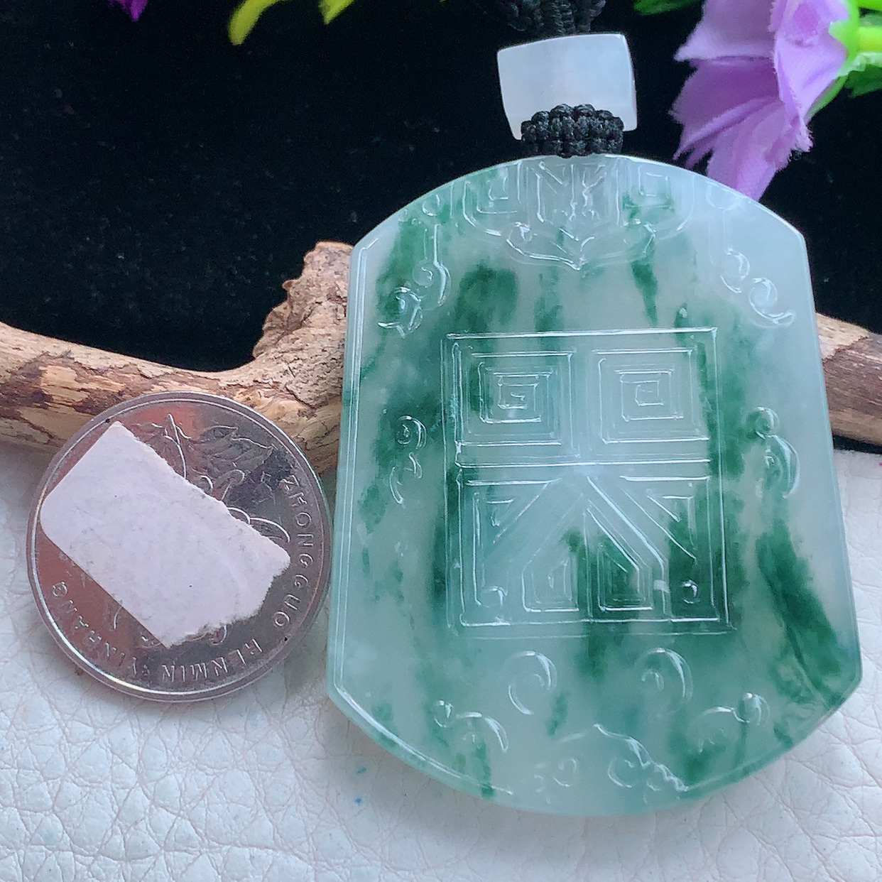 yl实拍53*38.5*6缅甸翡翠冰飘蓝花吉祥如意仿古牌吊坠，祥云瑞兆项坠