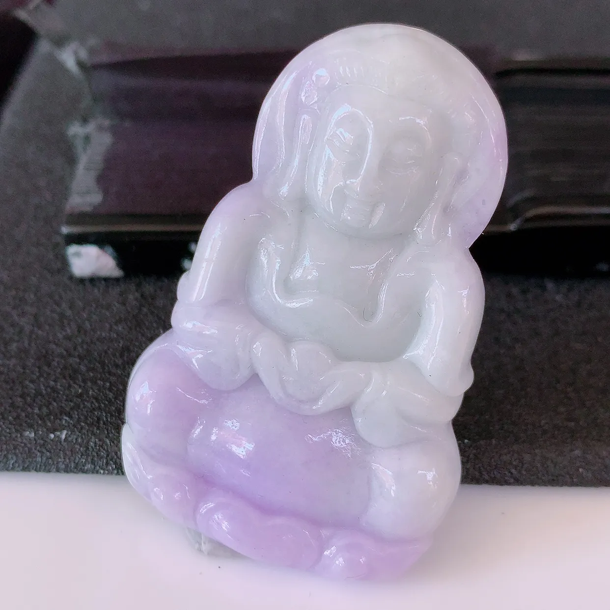 自然光实拍，冰润紫罗兰翡翠观音菩萨吊坠，赐福观音，玉润通透，慈祥端庄！#1.7