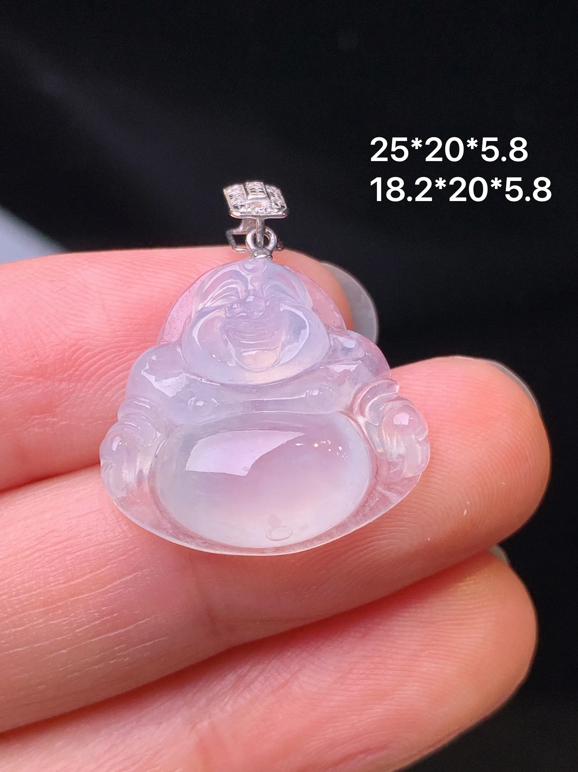 18k金钻镶嵌冰种佛公吊坠 玉质细腻 色泽艳丽清新 整体尺寸25*20*5.8