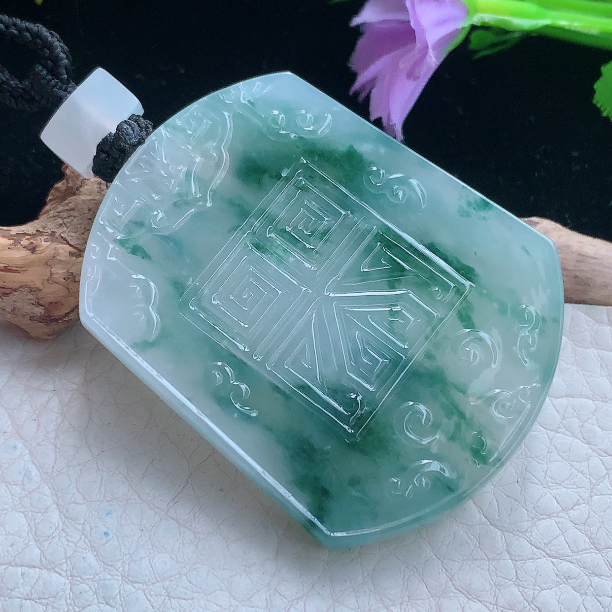 yl实拍53*38.5*6缅甸翡翠冰飘蓝花吉祥如意仿古牌吊坠，祥云瑞兆项坠