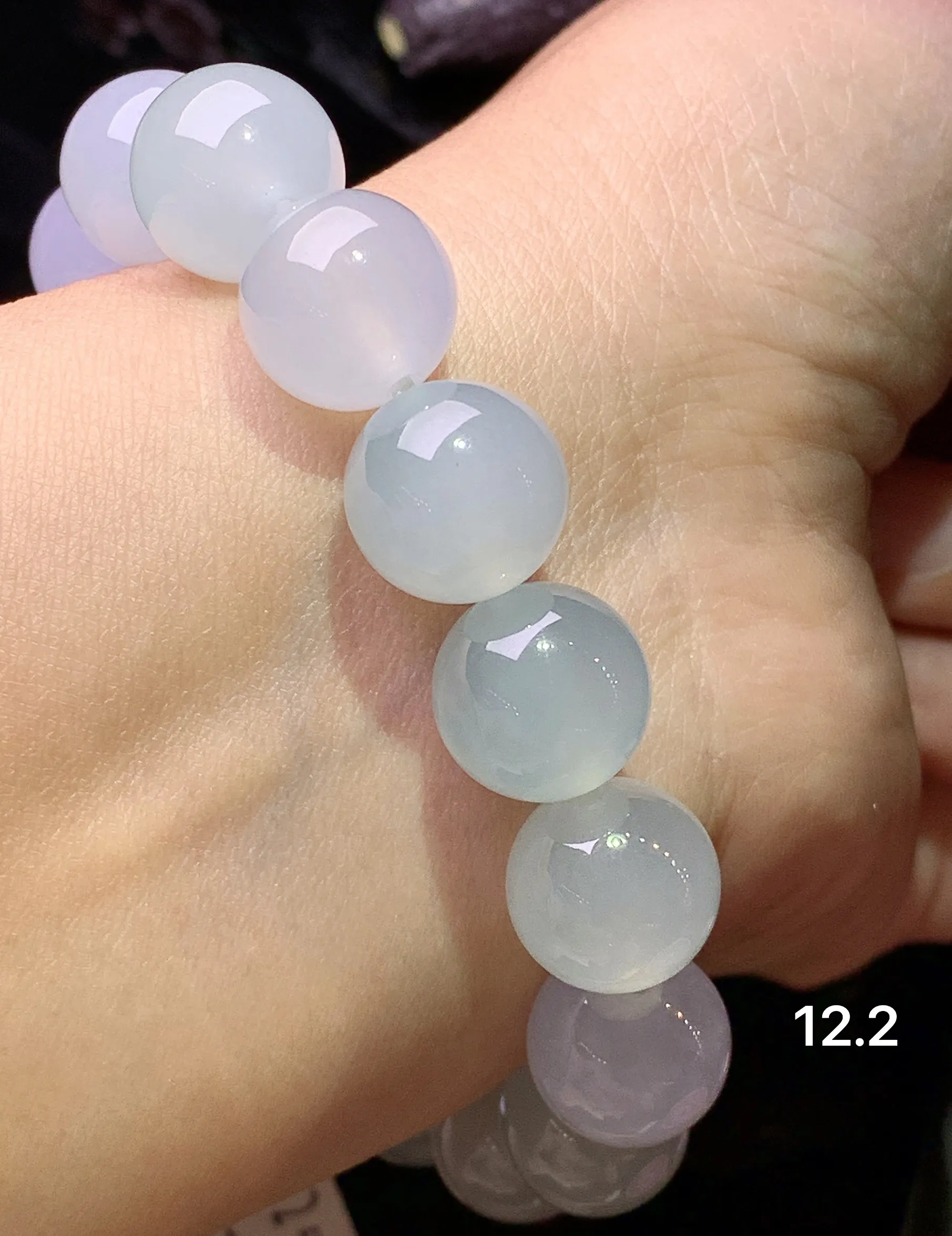 冰种圆珠手链 玉质细腻 色泽艳丽清新 整体尺寸12.2