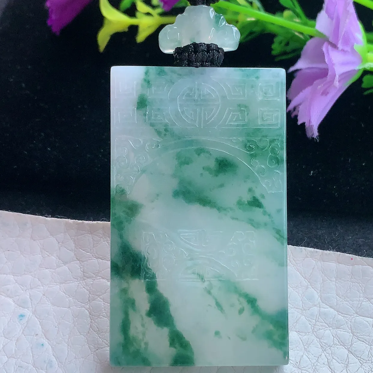 yl实拍49.8*30*6缅甸翡翠冰飘花仿古雕花无事牌吊坠，吉祥如意项坠