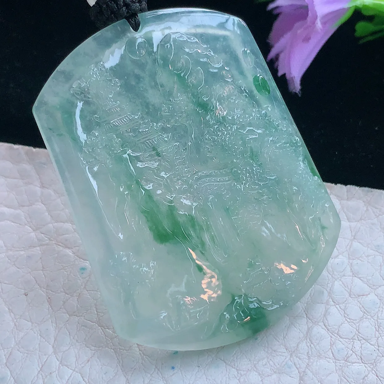 yl实拍48.8*38*4.8缅甸翡翠冰透飘花山水牌吊坠 高山流水悠然自在项坠