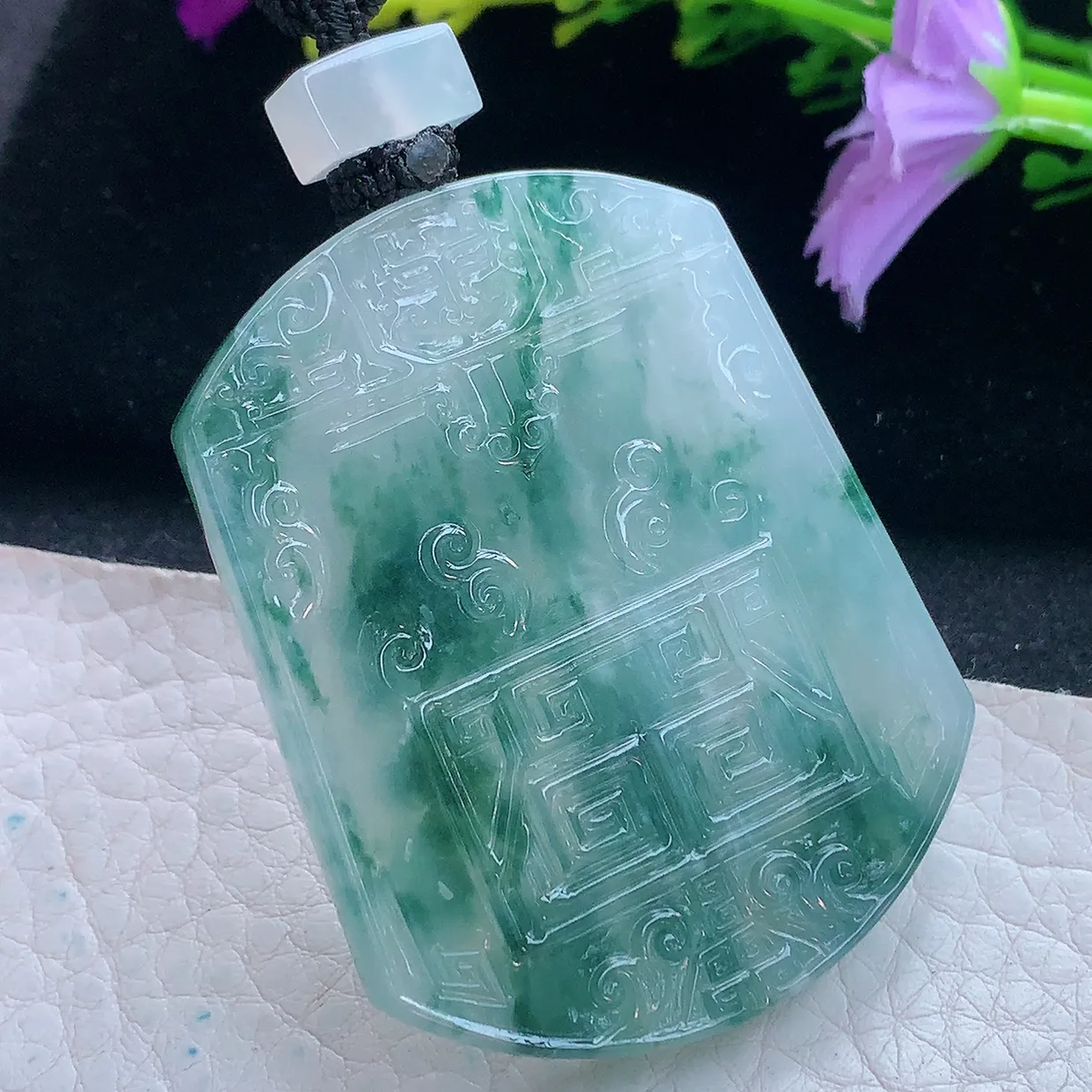 yl实拍52.6*41.6*6.2缅甸翡翠冰飘花仿古牌福临门吊坠，福气绵绵项坠雕花无事牌