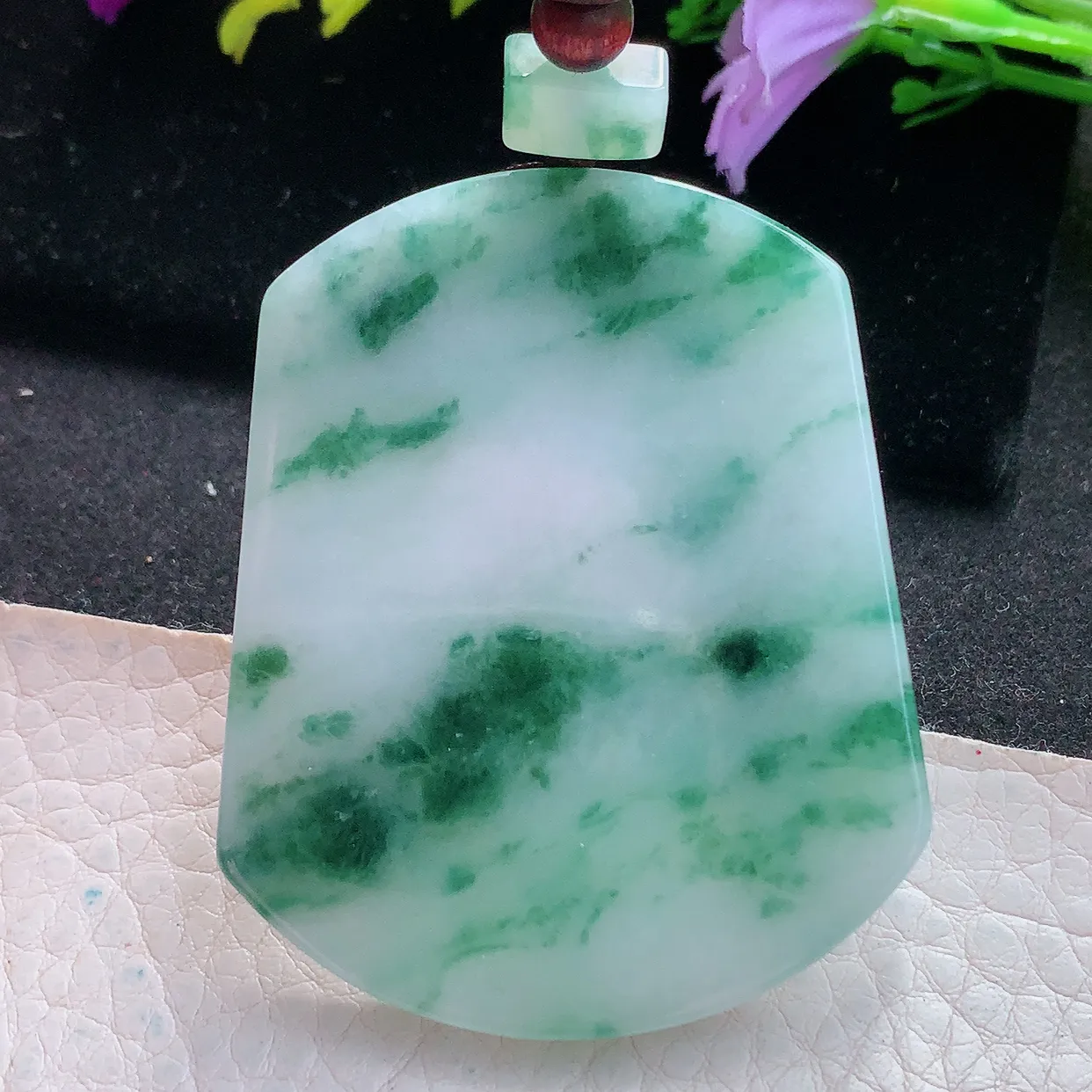 zen实拍55.6*45.5*5.5缅甸翡翠清新飘花灵动平安无事牌玉挂件 毛衣坠