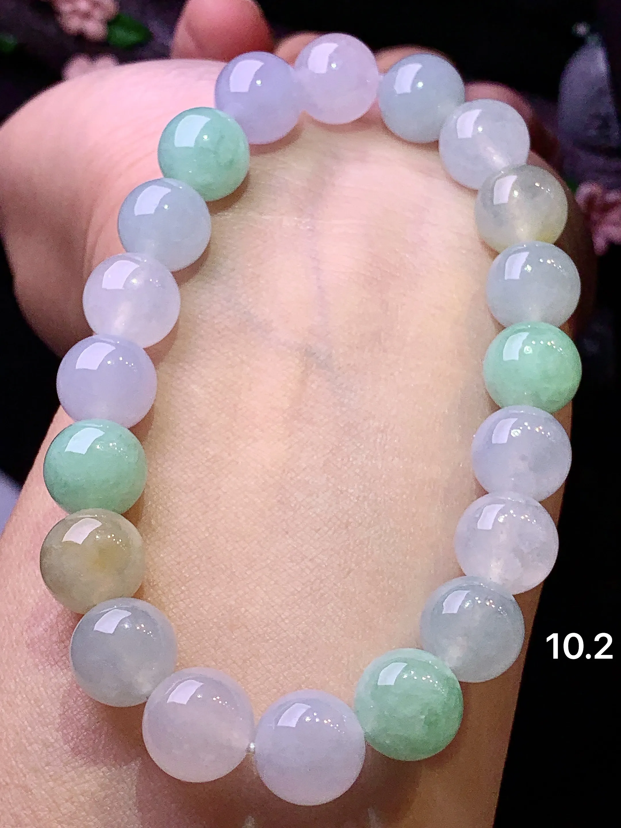 冰种圆珠手链 玉质细腻 色泽艳丽清新 整体尺寸10.2
