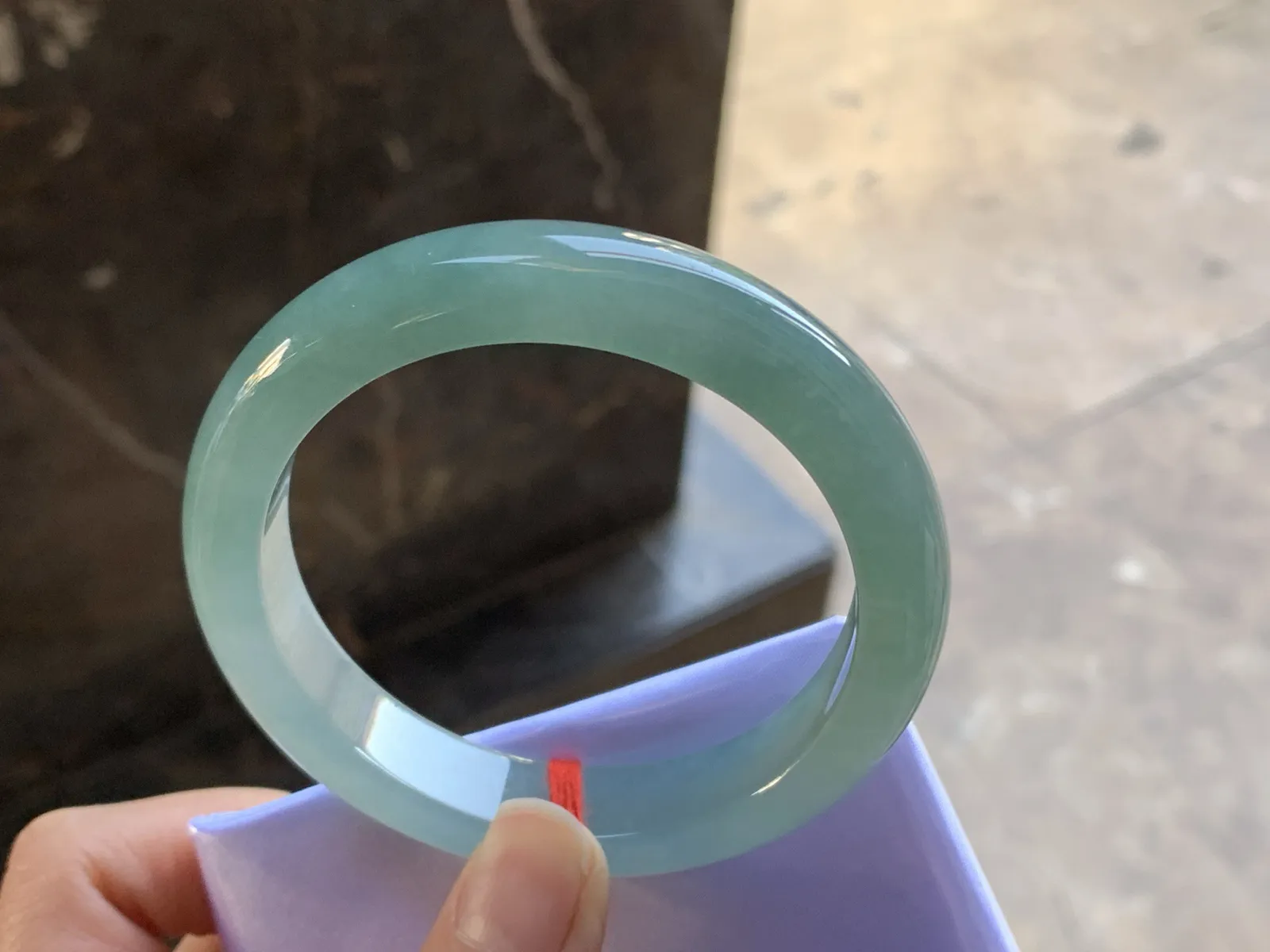 56-12-8.6

冰蓝水手镯^_^鲜艳 气质