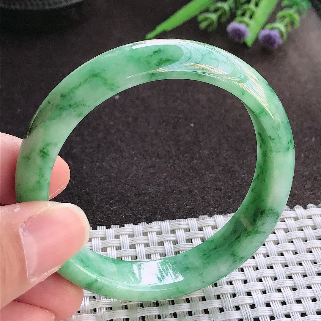 实拍翡翠A货55/13.2/7.2老坑精美温润飘绿手镯翡翠玉镯女款百搭