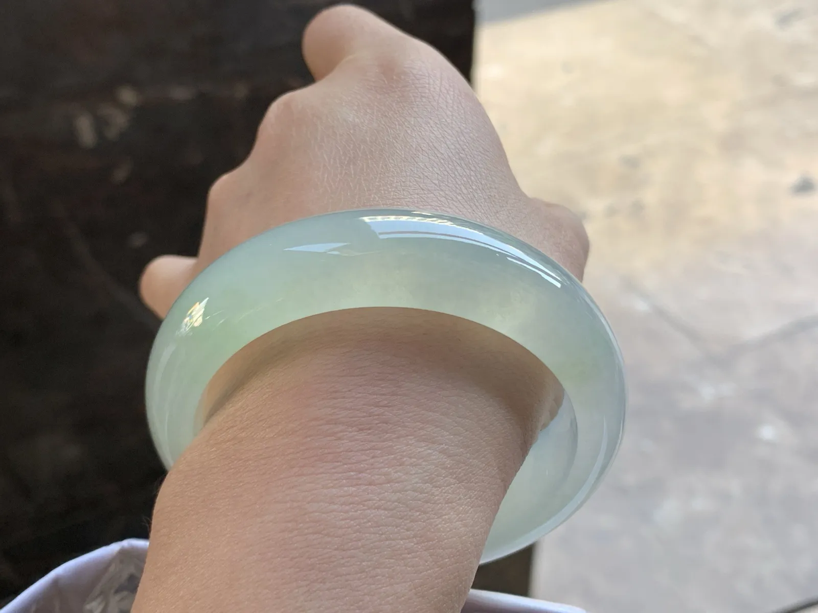 58-17.4-9

冰种宽版手镯^_^荧光十足