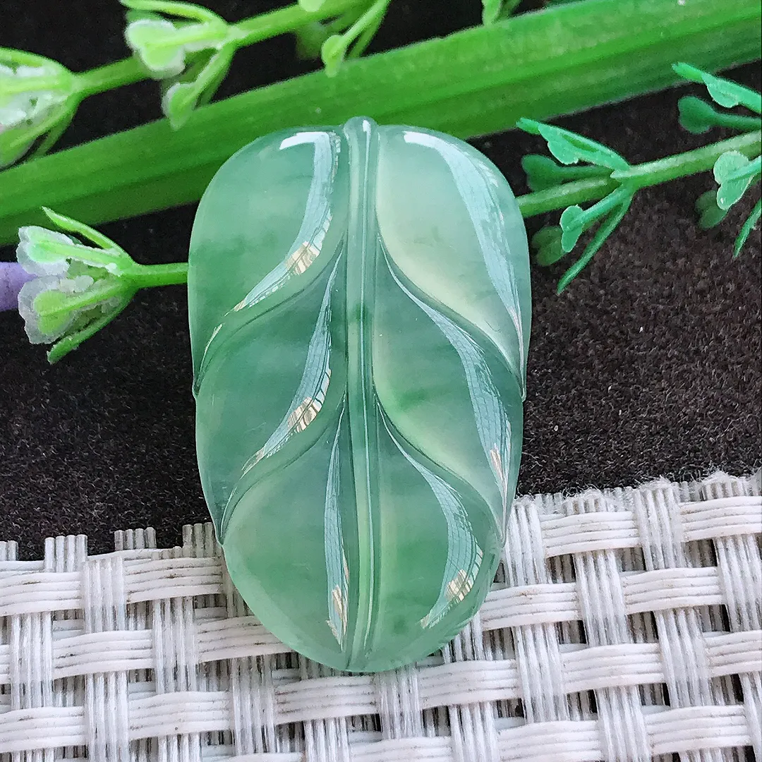 实拍A货翡翠33.5/20.7/4老坑冰种果冻冰阳绿叶子镶嵌件吊坠翡翠挂件