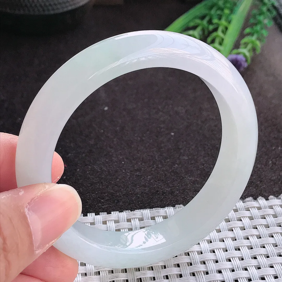 实拍翡翠A货55.5/12.3/8.8老坑冰纯果冻月光白手镯翡翠玉镯女款百搭