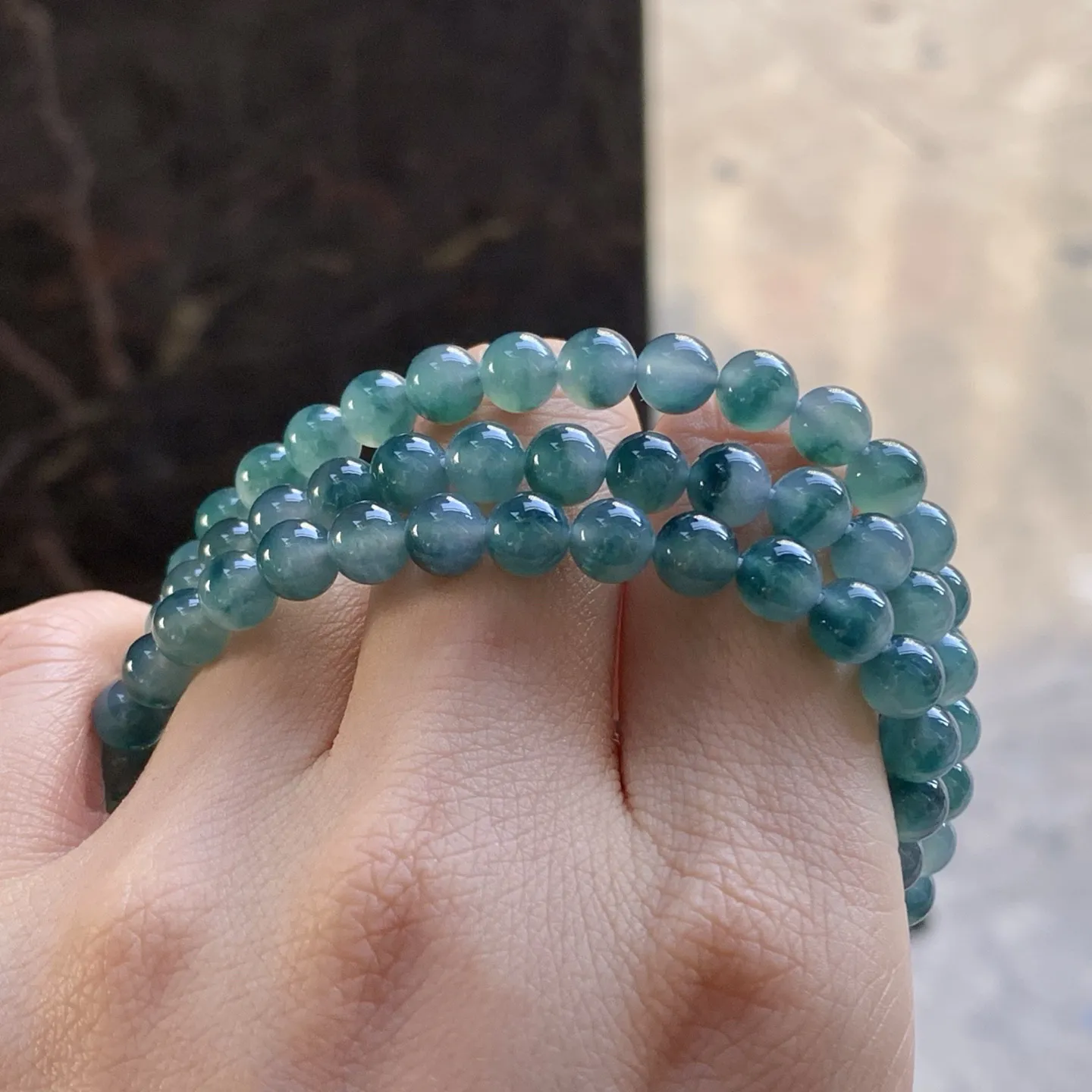 冰种飘花珠链
花色漂亮～