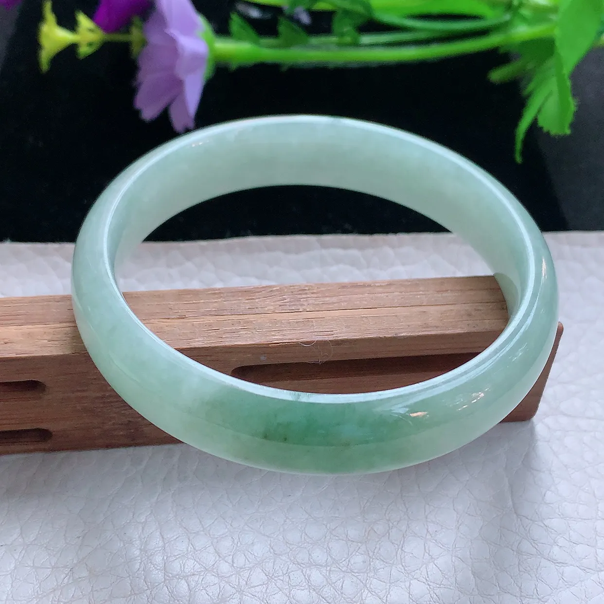 js实拍56.5*12.6*6.6平安镯 天然缅甸翡翠玉手镯清新飘绿宽边玉手环