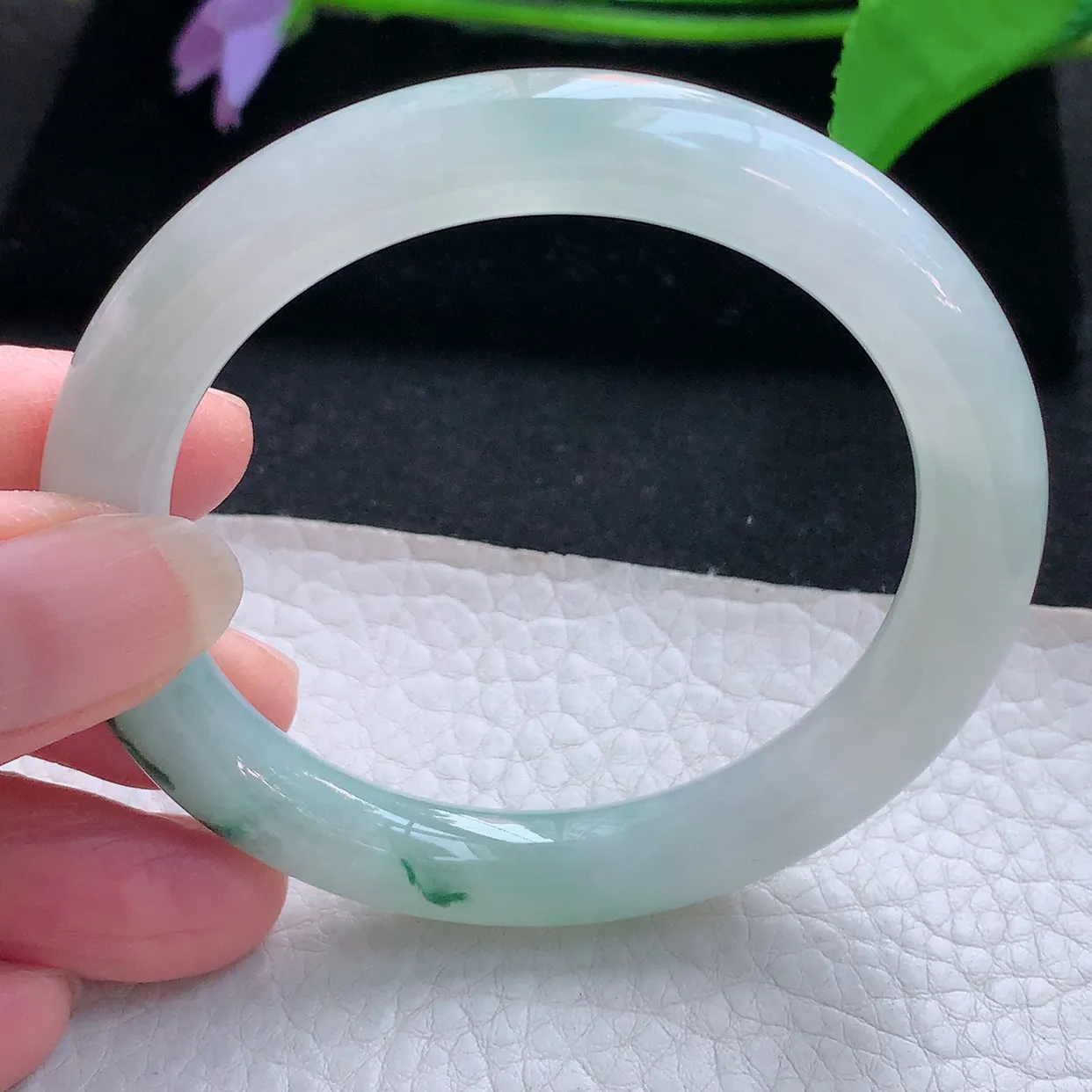 ee实拍53.8*9美人镯 天然缅甸翡翠玉手镯冰飘花圆条玉手环 叮当镯