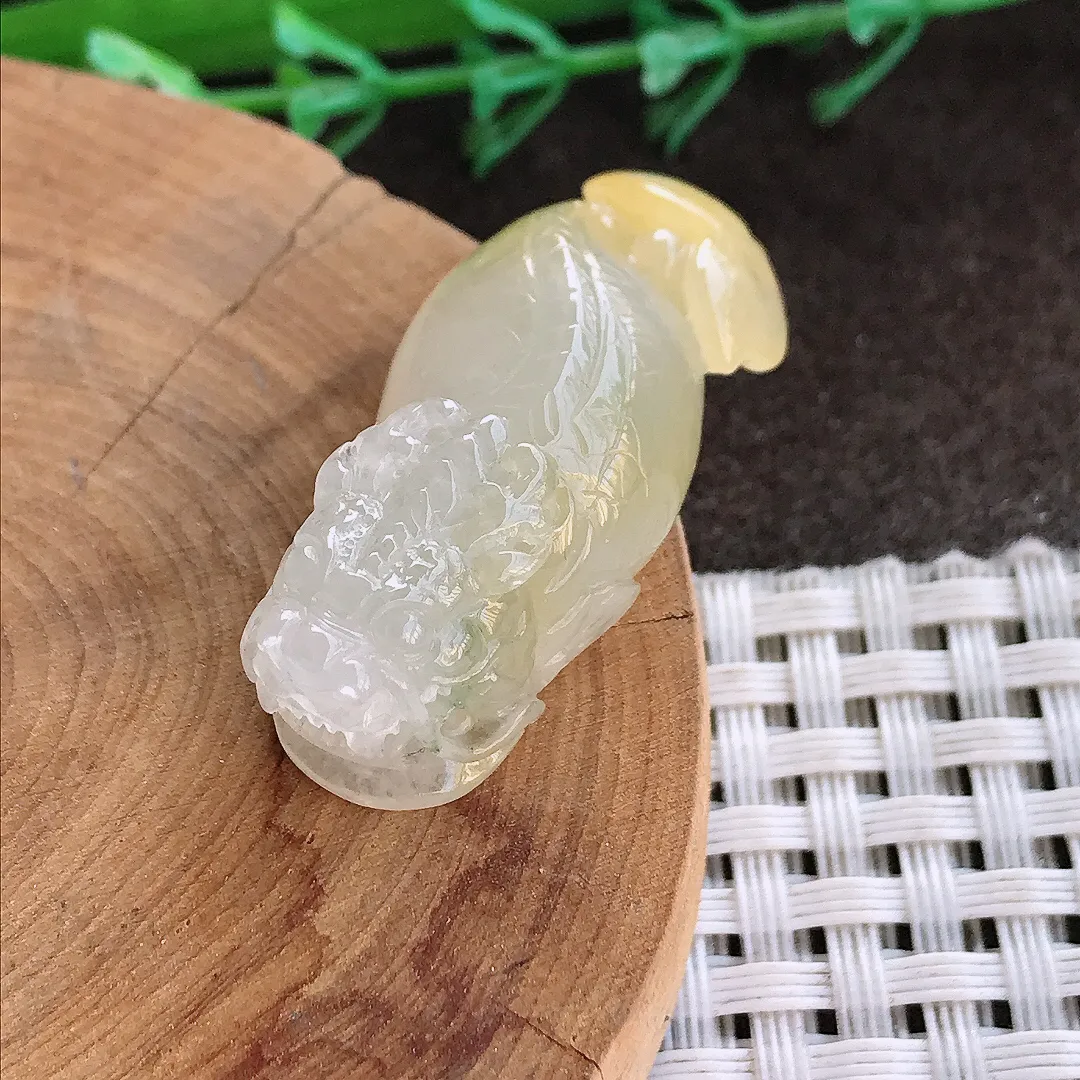 实拍A货翡翠38.8/15.5/11老坑冰胶果冻飘黄翡龙头鱼吊坠翡翠鱼化龙挂件