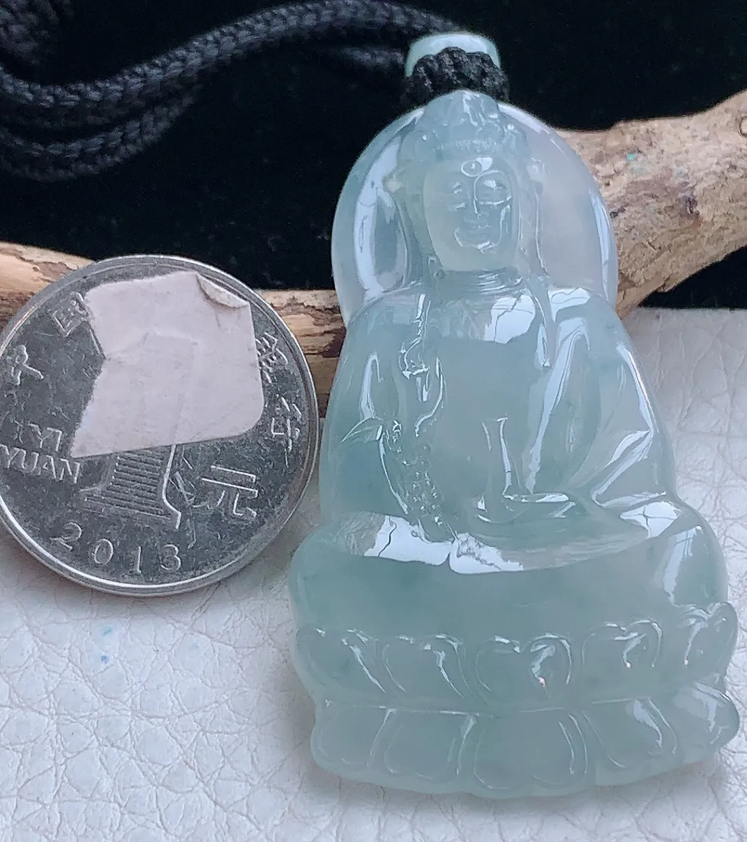 yl实拍55*31*6缅甸翡翠冰蓝持瓶观音玉吊坠，吉祥项坠