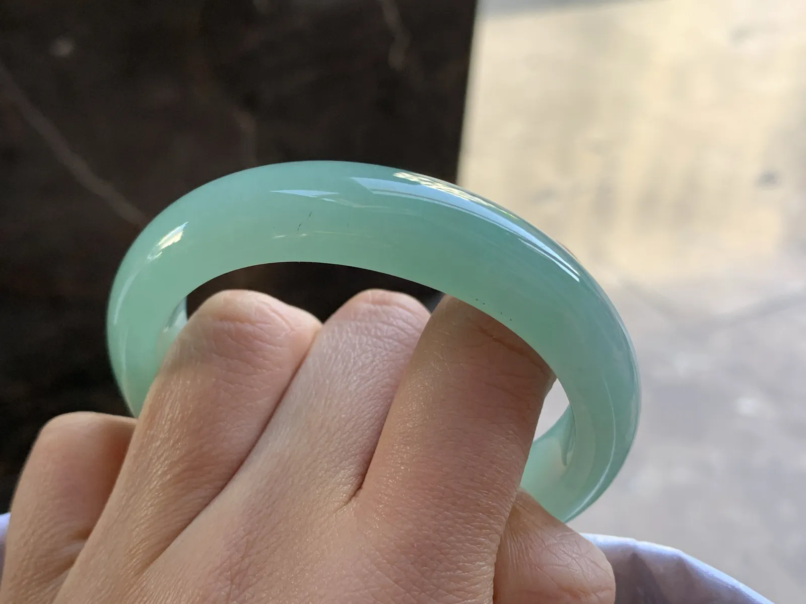 54.5-14-8.5

晴绿贵妃手镯^_^清新 正圈52可以带