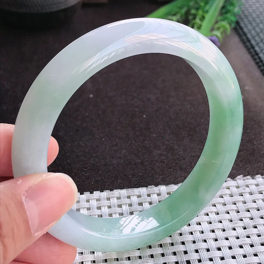 实拍翡翠A货63/12.6/9.5老坑冰胶水灵冰晴手镯翡翠玉镯女款百搭