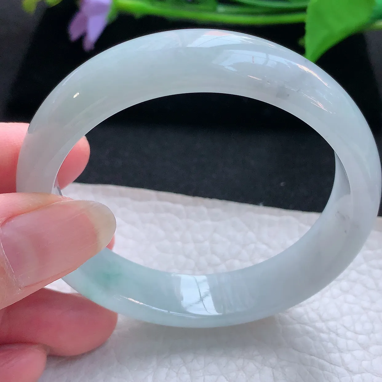 js实拍59.5*53.5*13.5*7贵妃镯 天然缅甸翡翠玉手镯冰飘花蛋形宽边玉手环