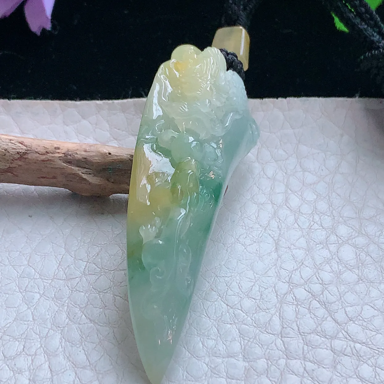 yl实拍58.8*23.5*12.5特色三彩缅甸翡翠霸气望子成龙龙东玉吊坠