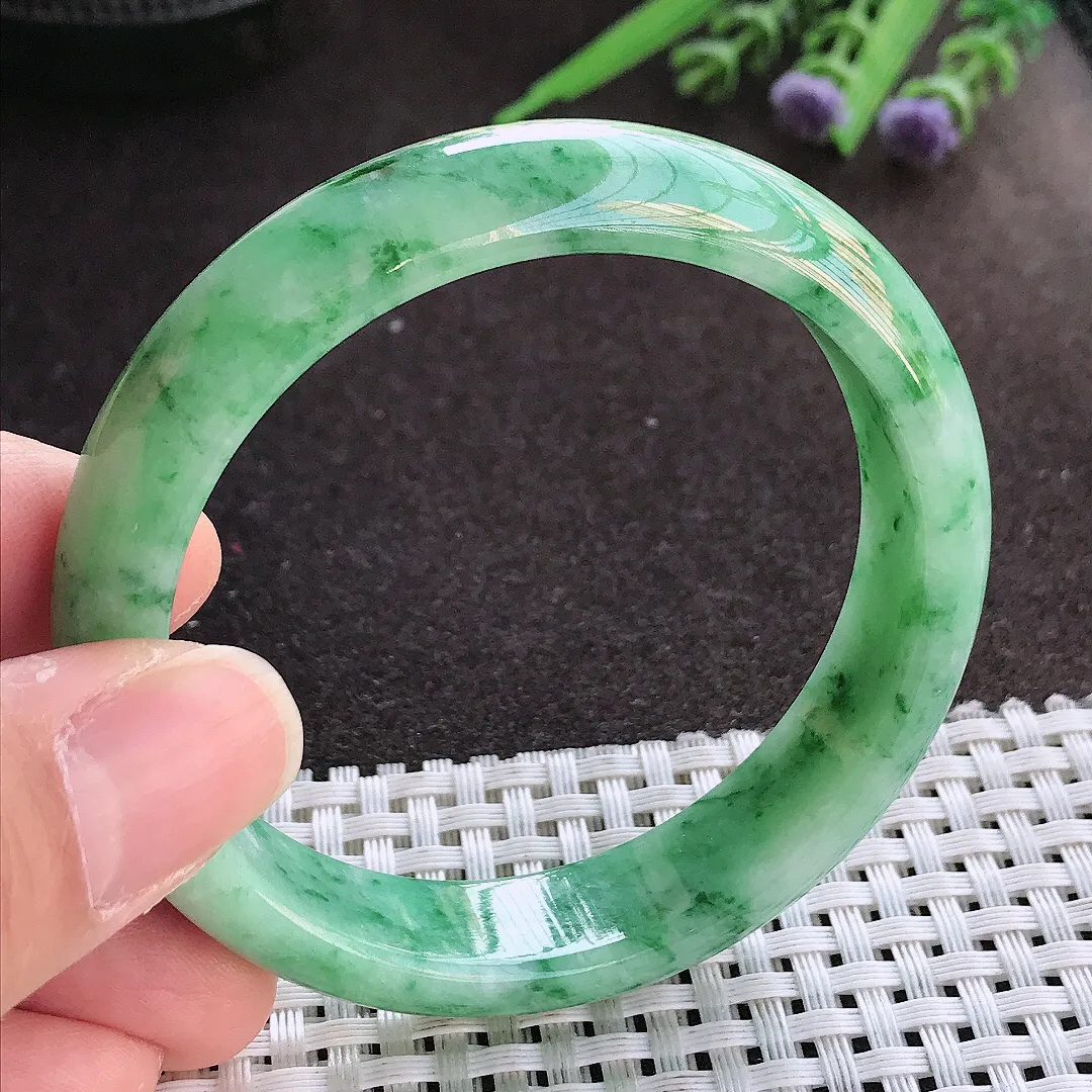 实拍翡翠A货55/13.2/7.2老坑精美温润飘绿手镯翡翠玉镯女款百搭