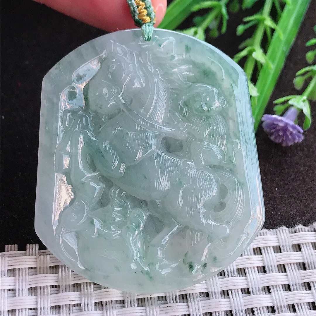 实拍A货翡翠51.8/45/5.3老坑冰胶水灵飘花生肖马马上封侯吊坠翡翠挂件