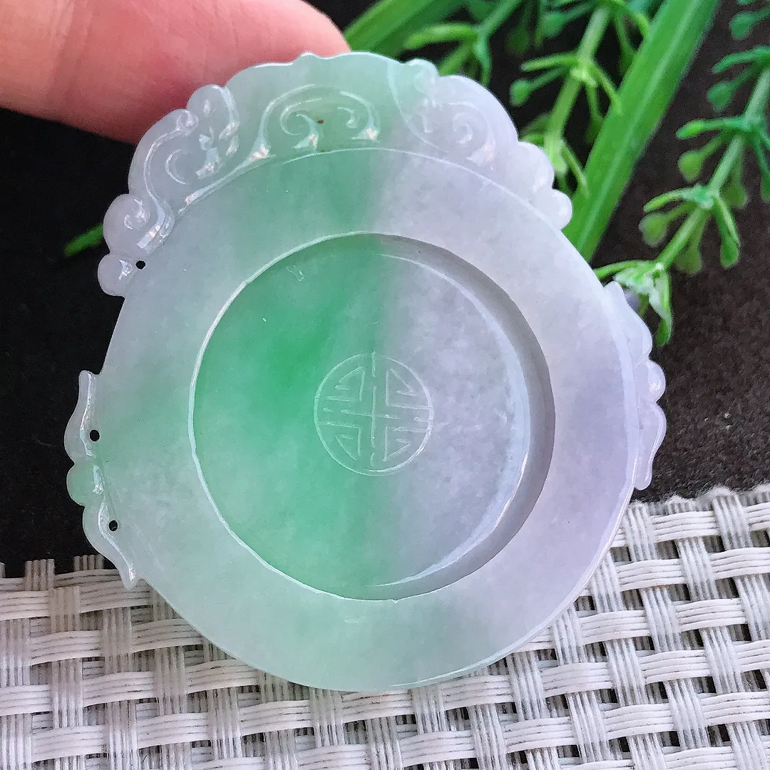 实拍A货翡翠53/50/4.3老坑精美温润飘绿时来运转仿古牌吊坠翡翠挂件