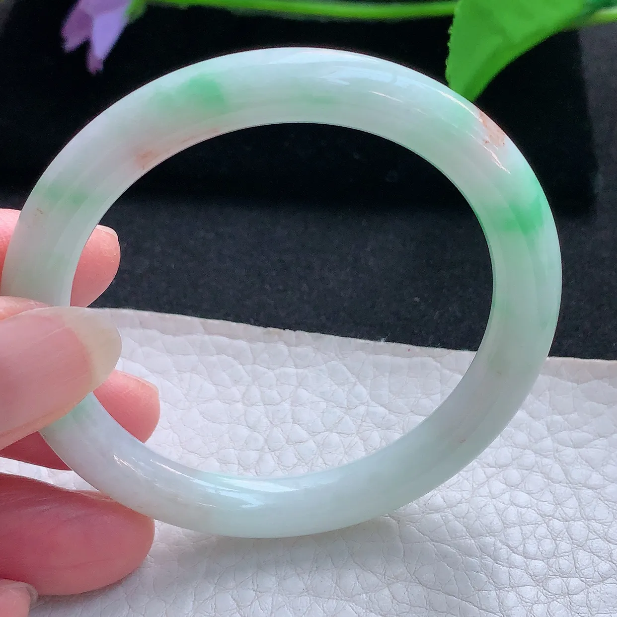 n实拍52.5*8美人镯 天然缅甸翡翠玉手镯三彩水润秀气圆条玉手环 叮当镯