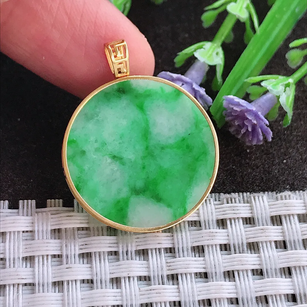 实拍A货翡翠22.8/1.8老坑18k金镶嵌飘阳绿圆牌无事牌吊坠翡翠挂件