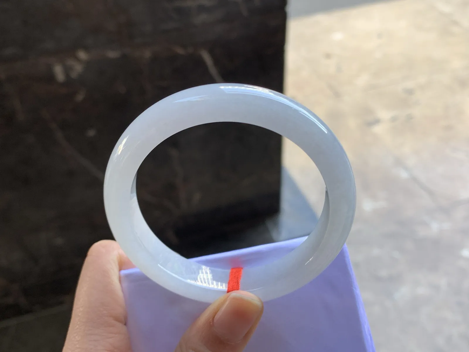 55.5-11.9-8.1

淡紫手镯^_^清新 细腻