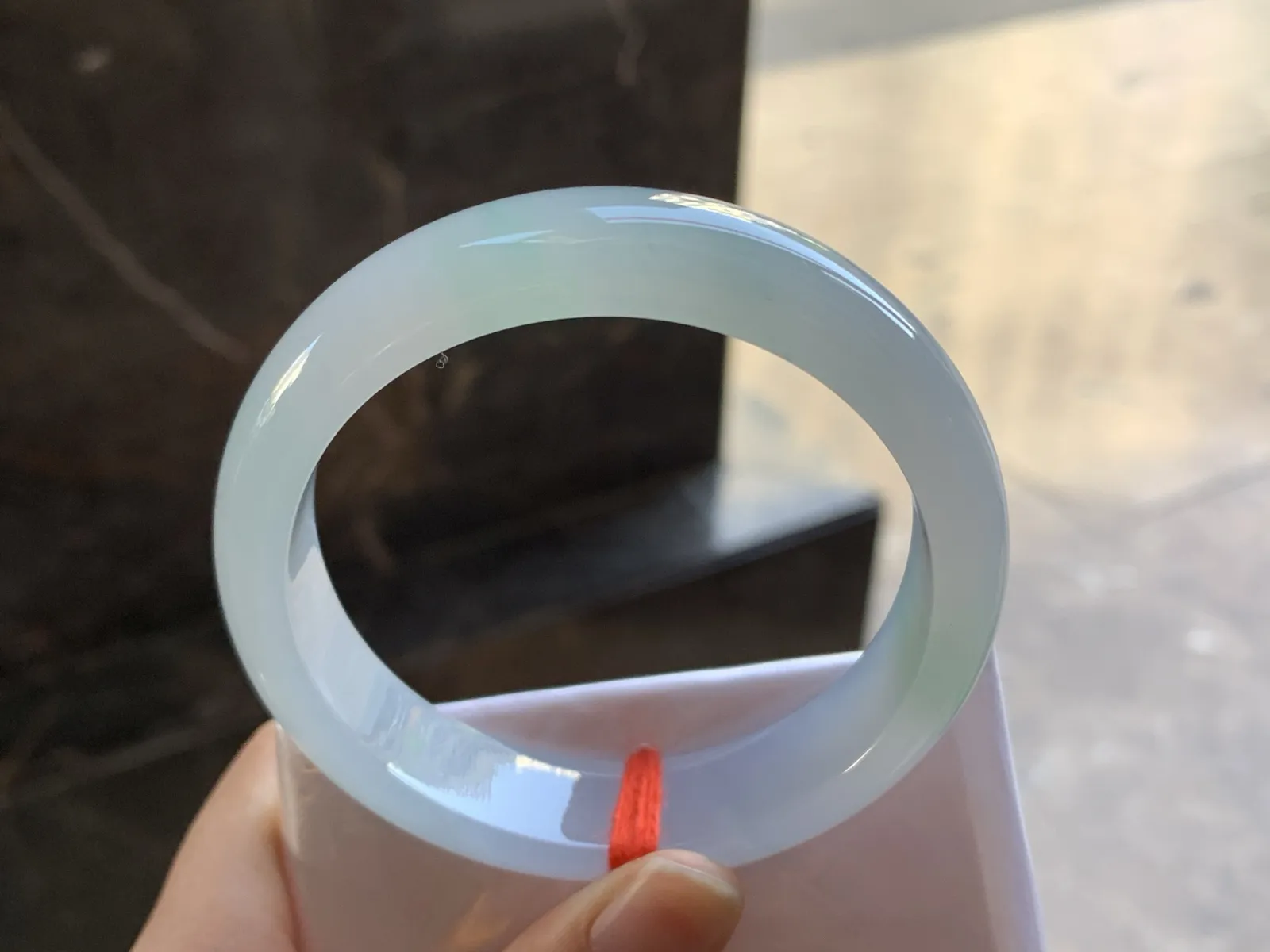 57-15.5-7.8

飘绿宽版手镯^_^细腻清新