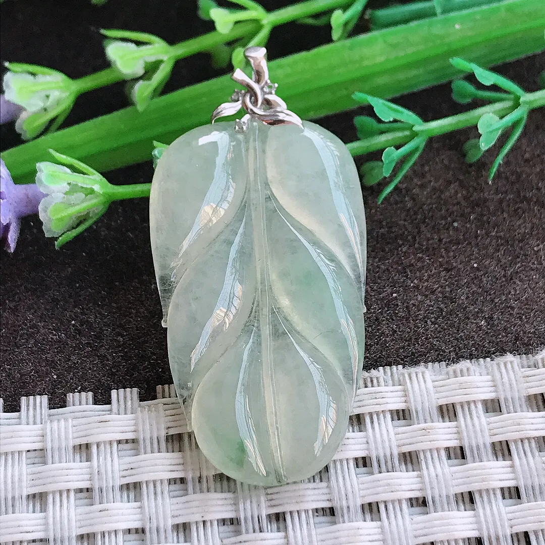 实拍A货翡翠34.8/20/4.8老坑18k金镶嵌冰晴叶子吊坠翡翠挂件