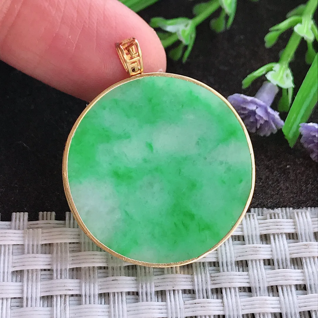 实拍A货翡翠28/2.3老坑18k金镶嵌温润飘阳绿无事牌圆牌吊坠翡翠挂件