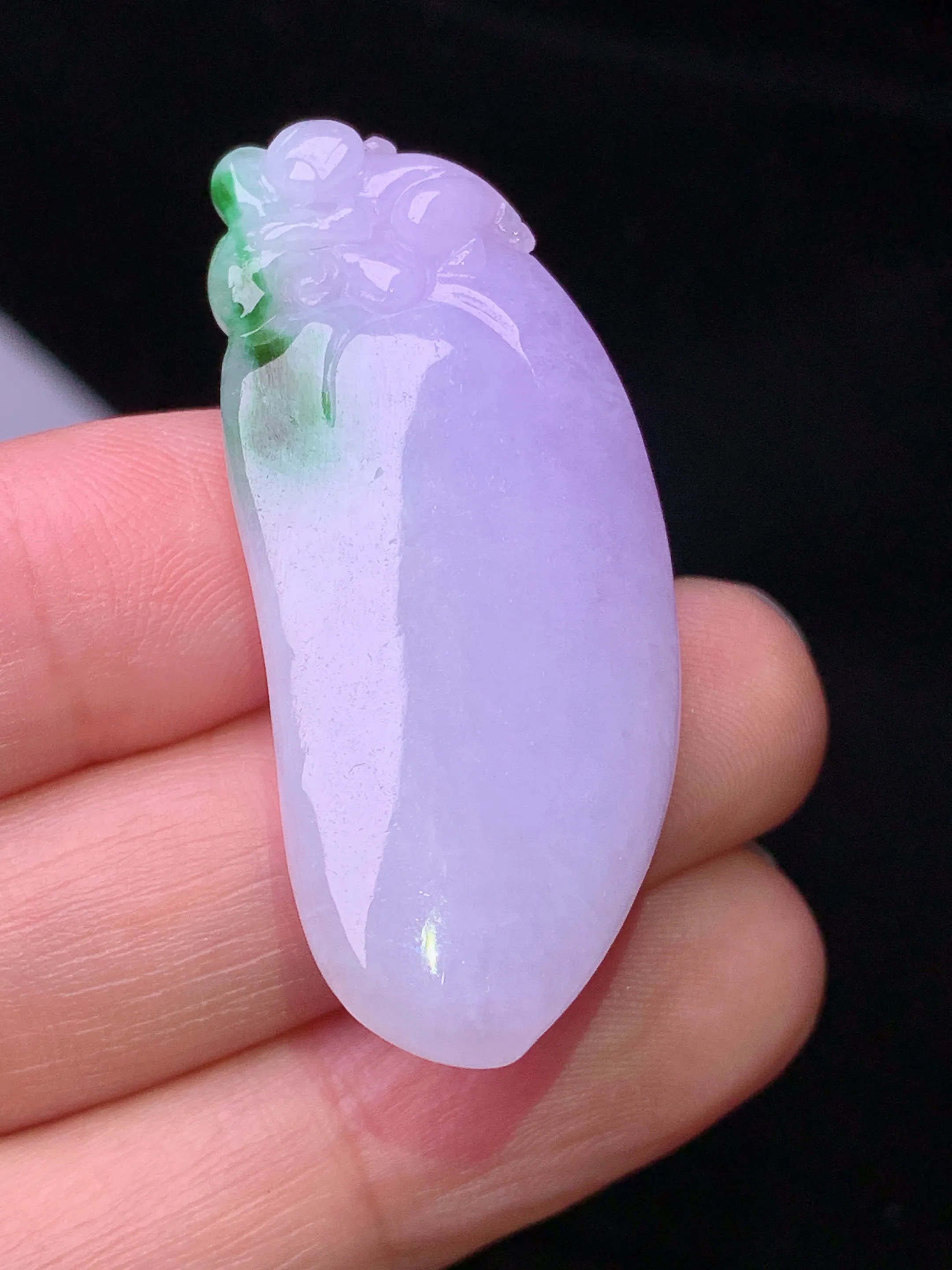 紫罗兰福瓜吊坠 玉质细腻 色泽艳丽清新 整体尺寸42*18.3*11