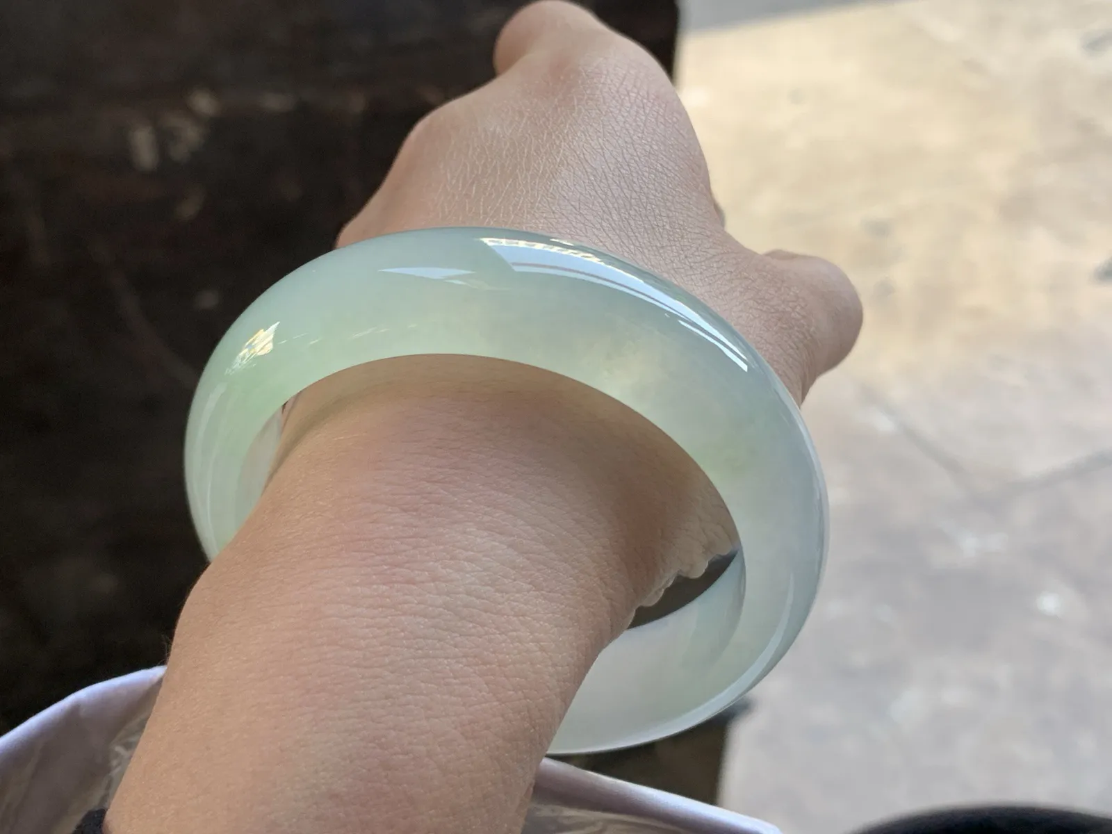 58-17.4-9

冰种宽版手镯^_^荧光十足